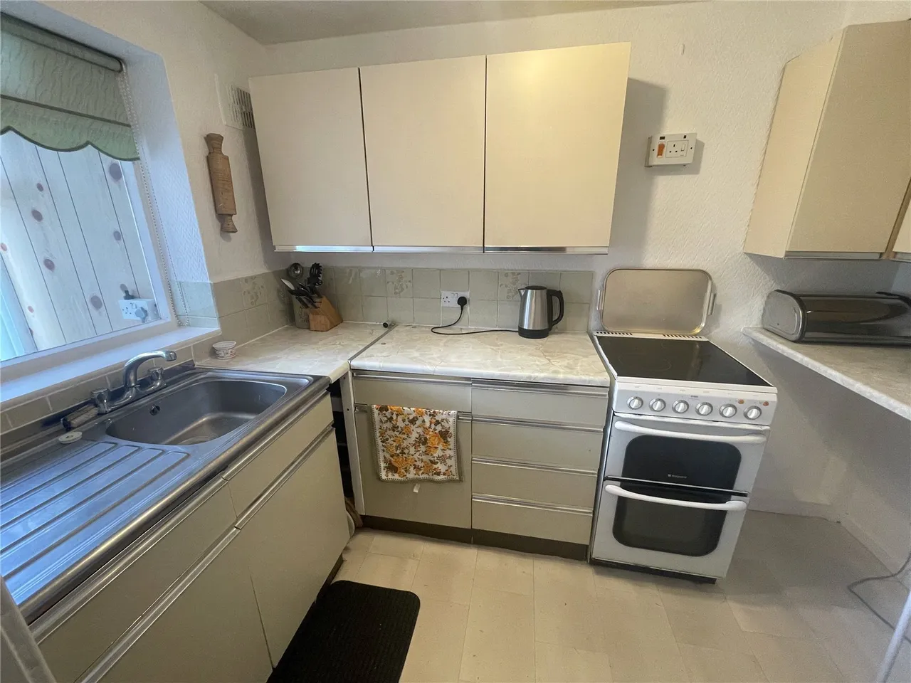 Caldy Road, Handforth, Wilmslow, Cheshire, SK9, photo 14