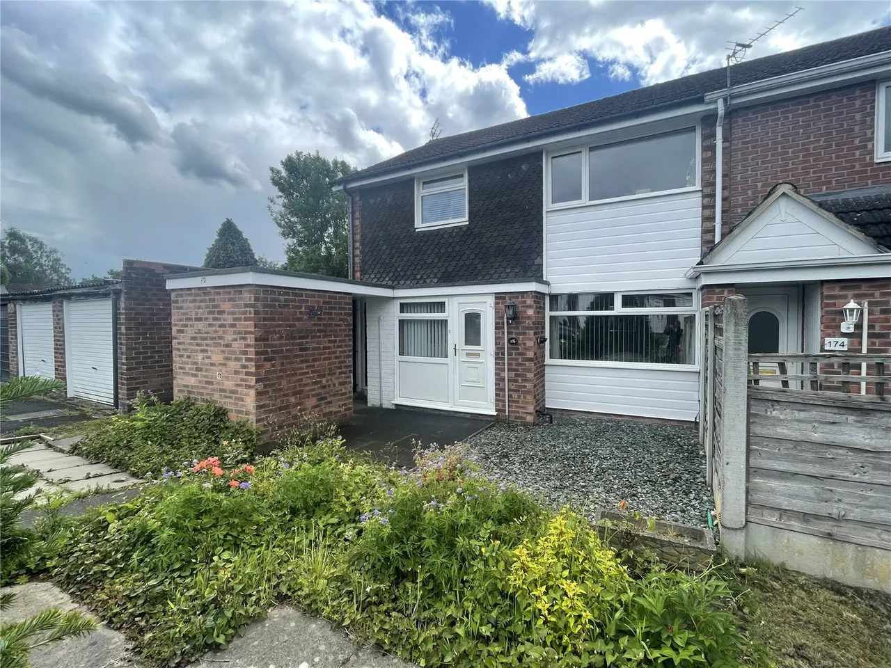 2 bed flat for sale — Caldy Road, Handforth, Wilmslow, Cheshire, SK9