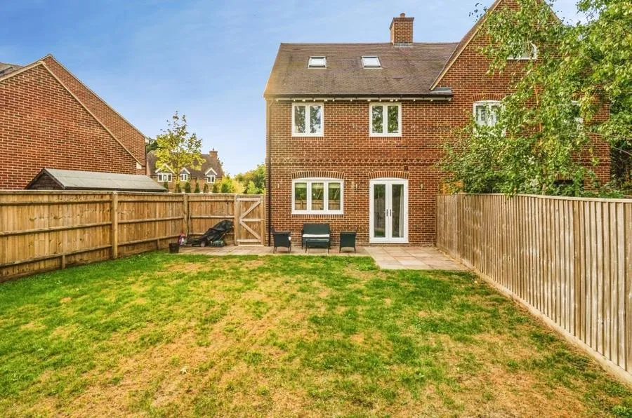 Fox Heath Gardens, Cane End, RG4, photo 29