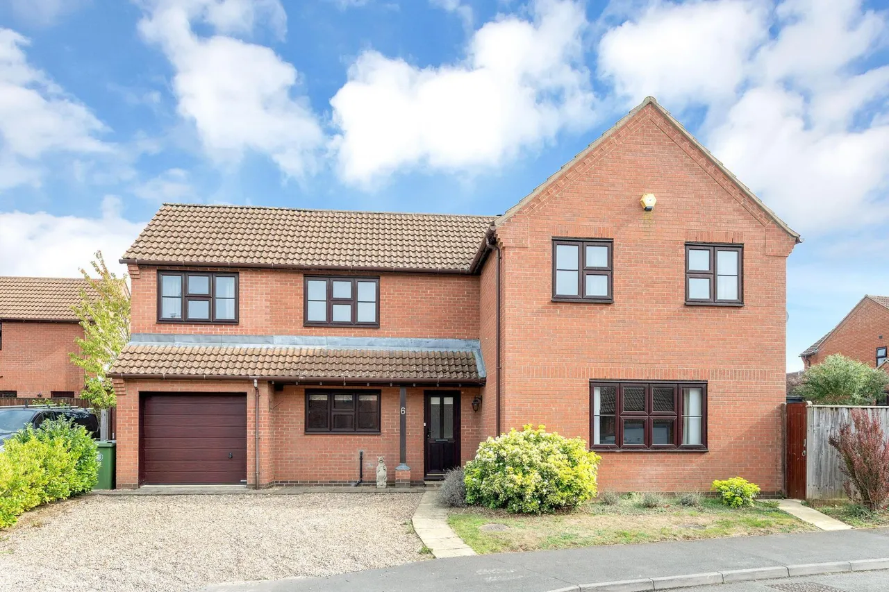 5 bed house for sale, Tobias Grove, Stamford, PE9
