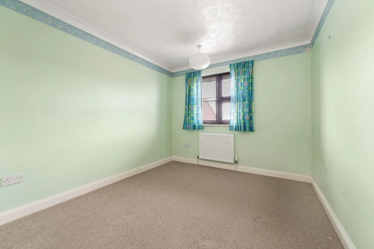 Tobias Grove, Stamford, PE9, photo 13