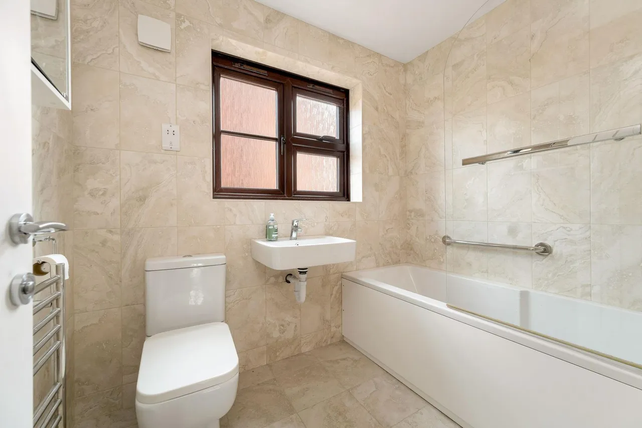 Tobias Grove, Stamford, PE9, photo 16