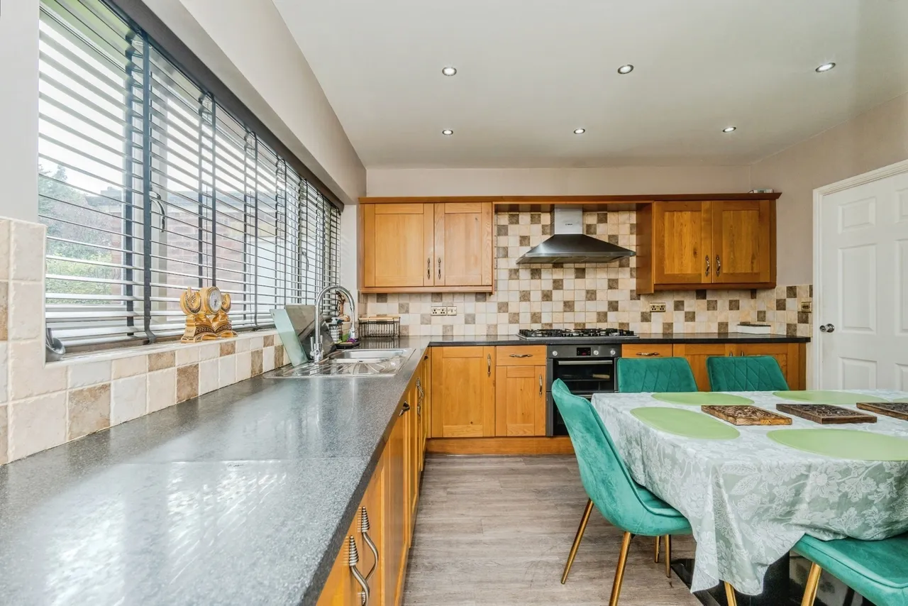 Saxfield Drive, Manchester, Greater Manchester, M23, photo 16