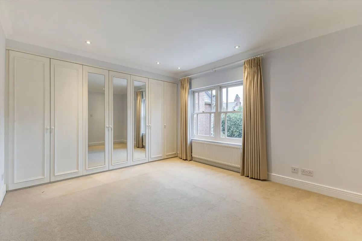Lime Tree Walk, Virginia Park, GU25, photo 17