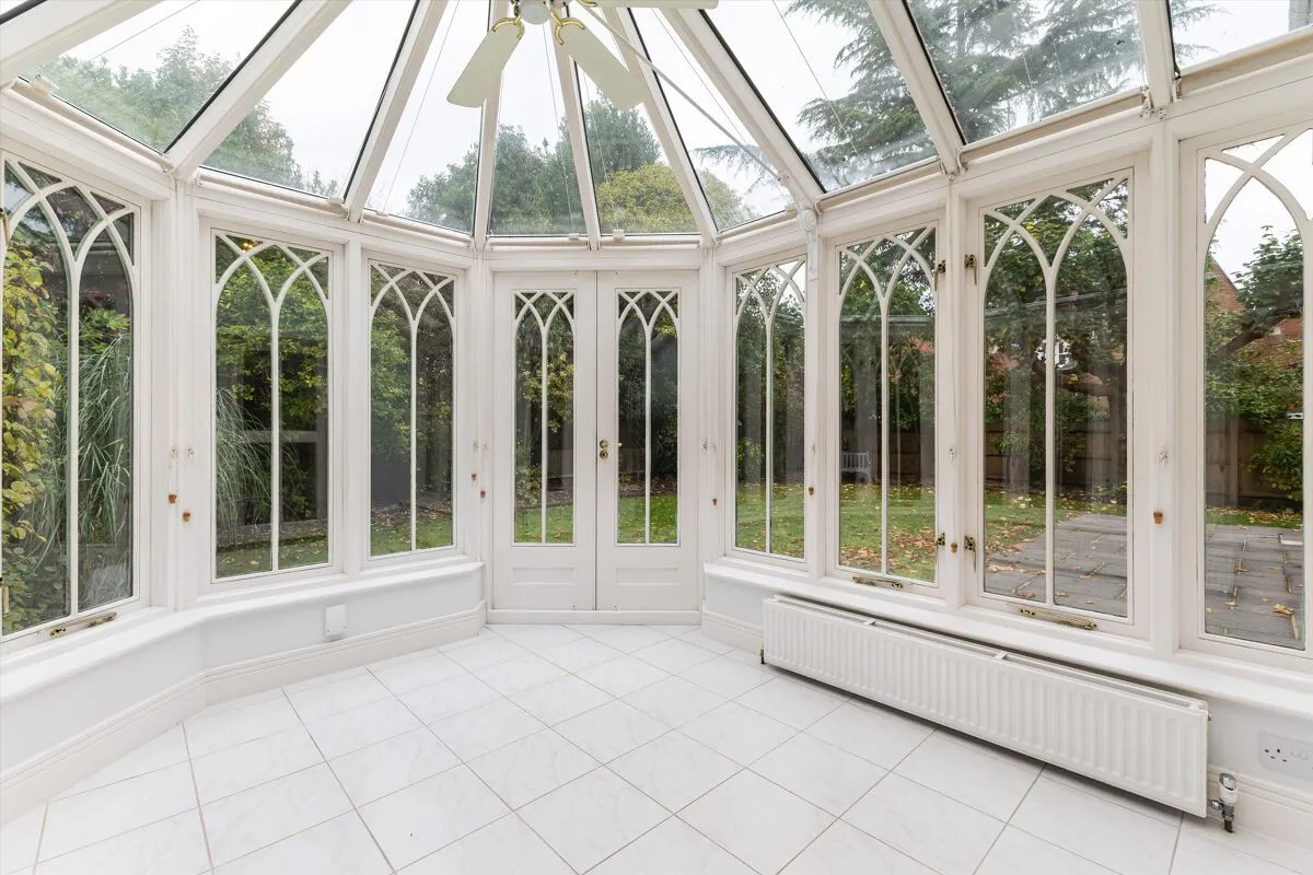Lime Tree Walk, Virginia Park, GU25, photo 13