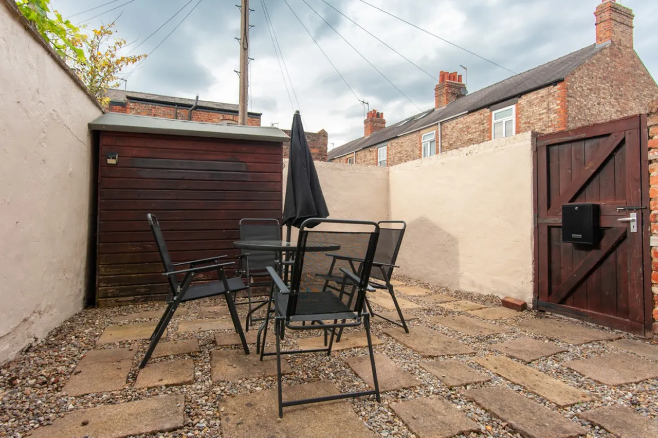 School Street, Acomb, photo 12