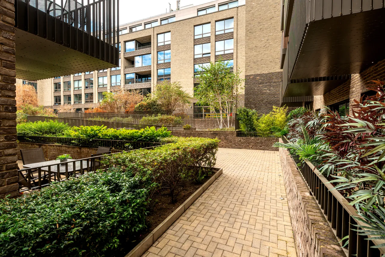 Nautilus House, London, W10, photo 10
