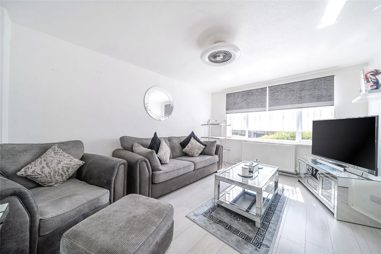 1 bed flat for sale — Glendower Crescent, Orpington, BR6