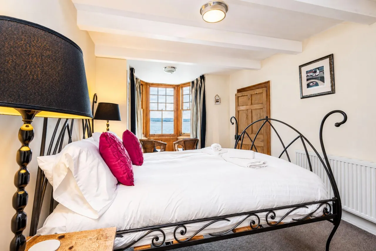 Sea View Terrace, Aberdovey, LL35, photo 19