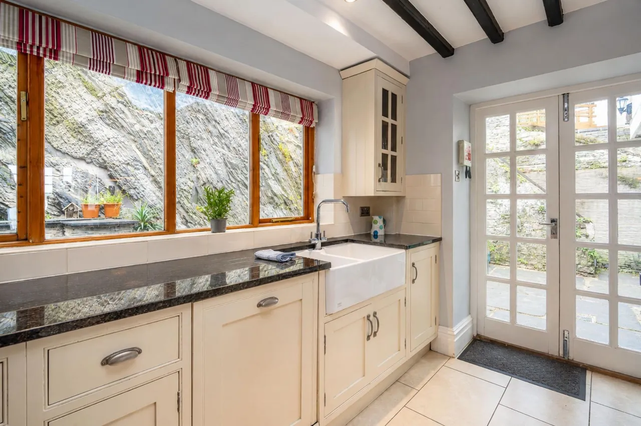 Sea View Terrace, Aberdovey, LL35, photo 17