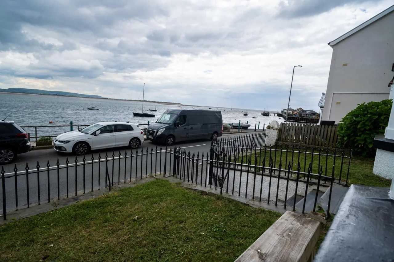 Sea View Terrace, Aberdovey, LL35, photo 38