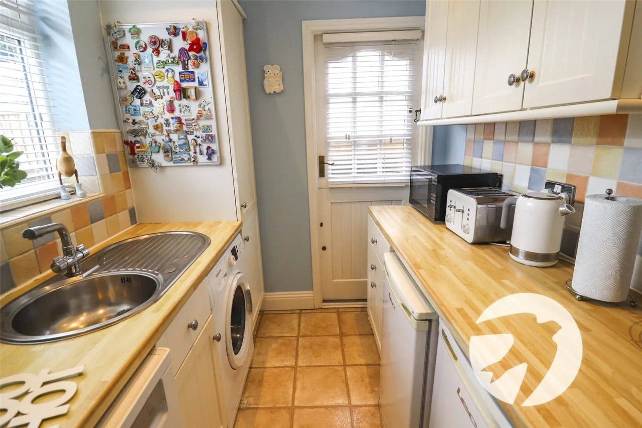 Eversley Avenue, Bexleyheath, DA7, photo 21