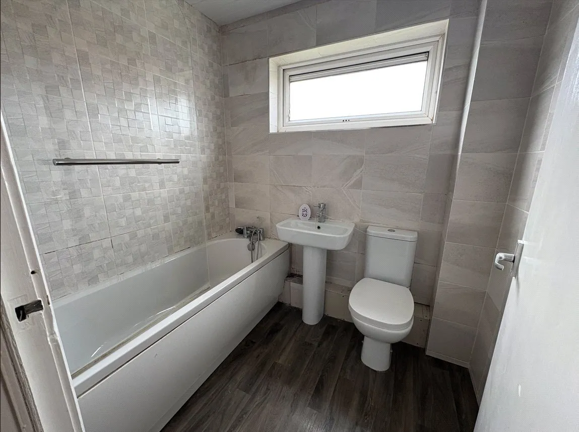 Nicol Mere Drive, Ashton-in-Makerfield, Wigan, Greater Manchester, WN4, photo 9