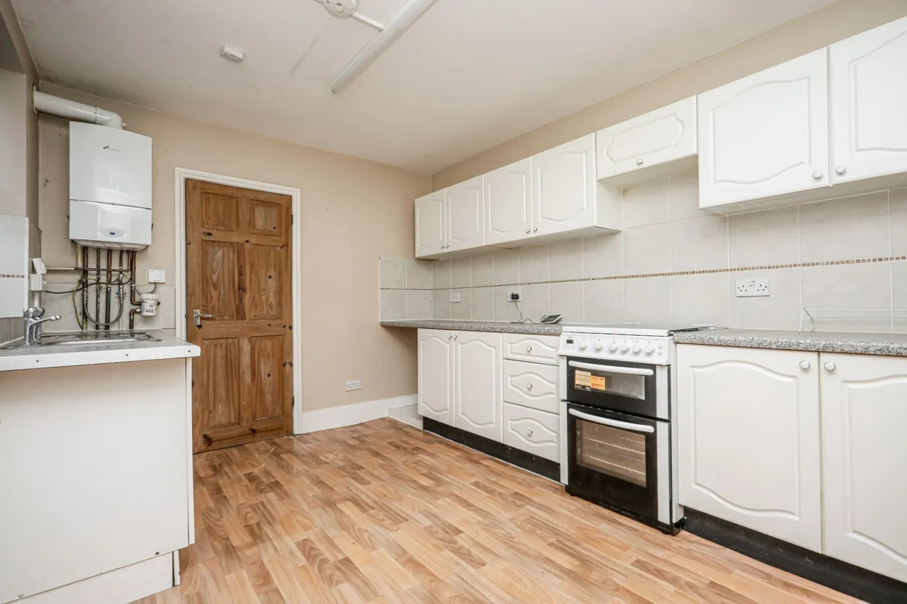 Radnor Park Crescent, Folkestone, CT19, photo 4