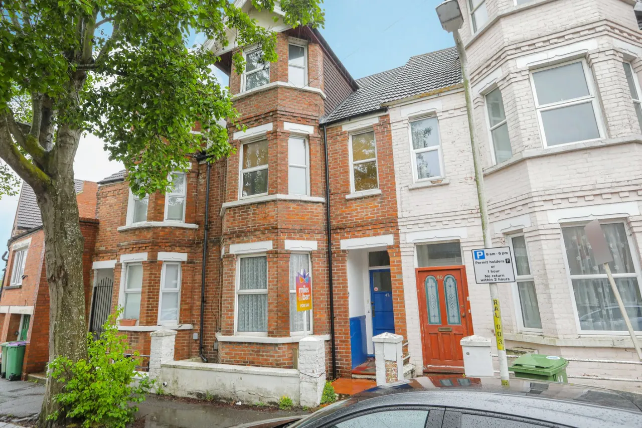 4 bed house for sale, Radnor Park Crescent, Folkestone, CT19