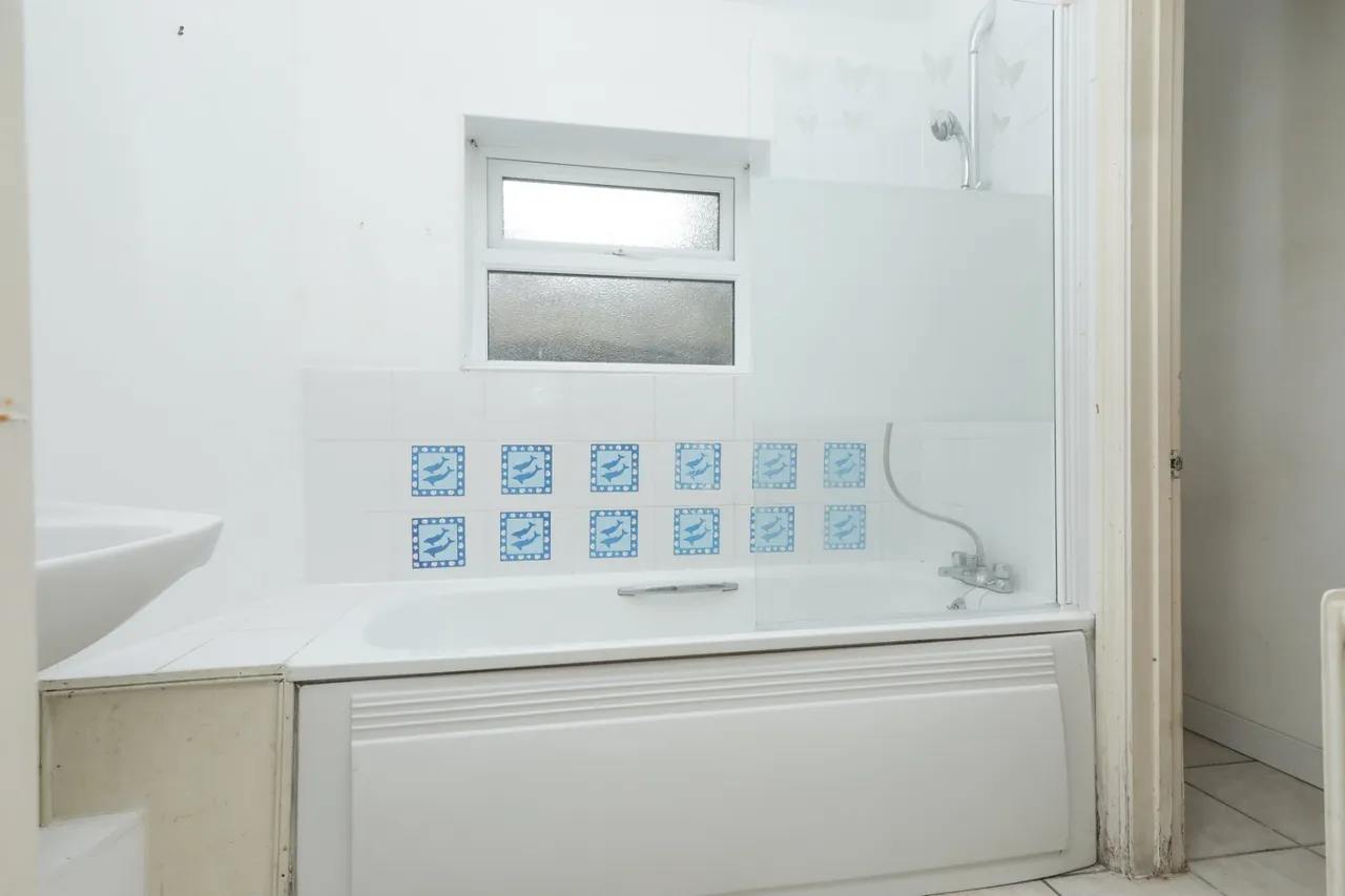 Radnor Park Crescent, Folkestone, CT19, photo 6