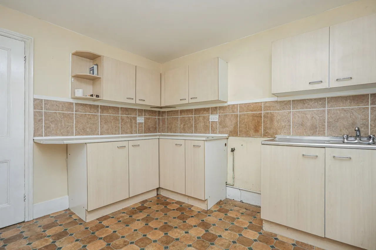 Radnor Park Crescent, Folkestone, CT19, photo 12