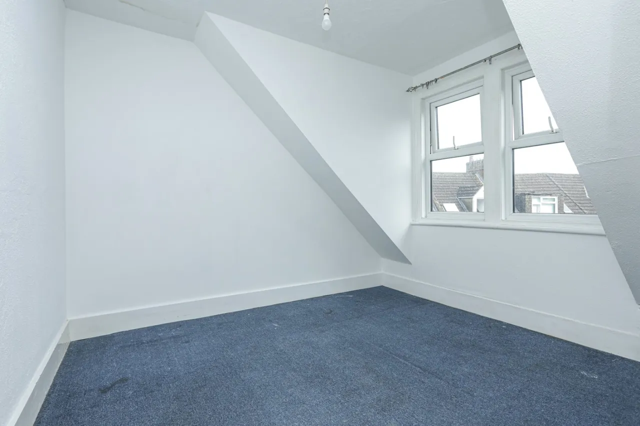 Radnor Park Crescent, Folkestone, CT19, photo 16