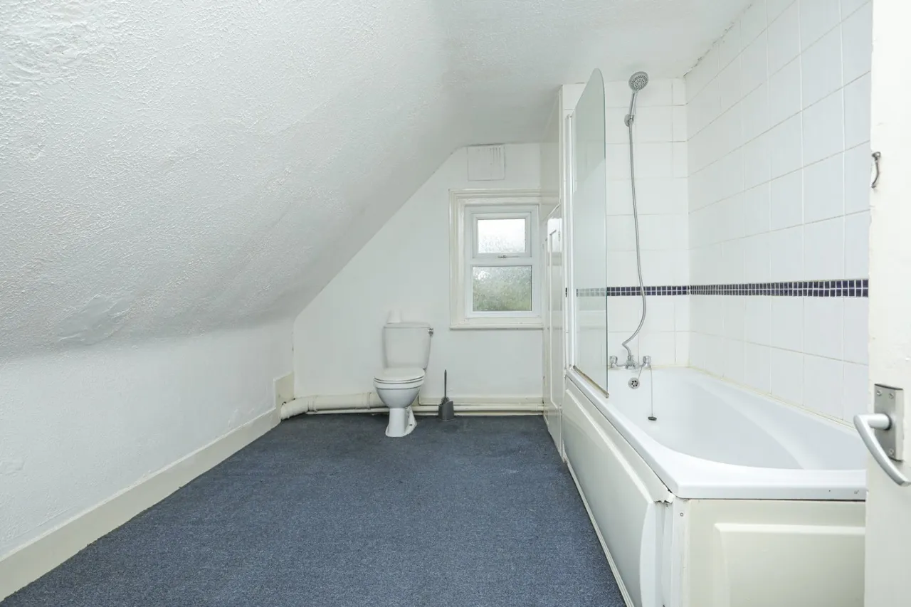 Radnor Park Crescent, Folkestone, CT19, photo 17