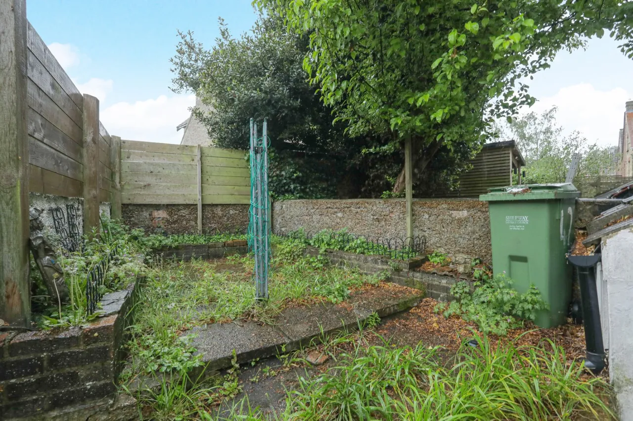 Radnor Park Crescent, Folkestone, CT19, photo 19
