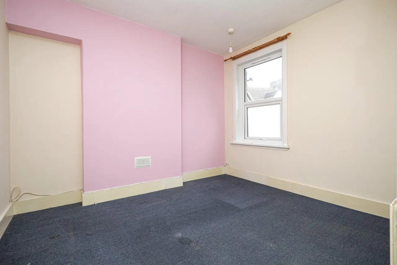Radnor Park Crescent, Folkestone, CT19, photo 13