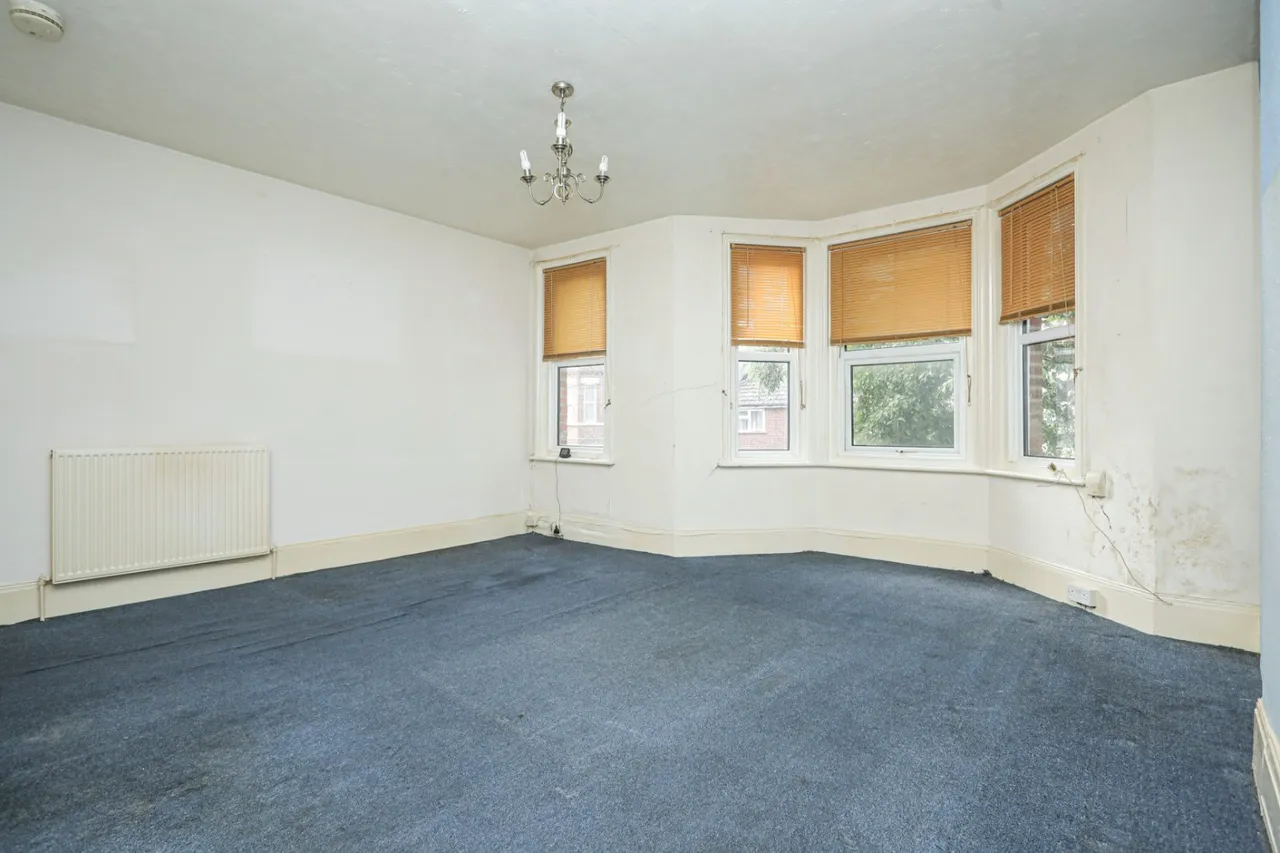 Radnor Park Crescent, Folkestone, CT19, photo 9