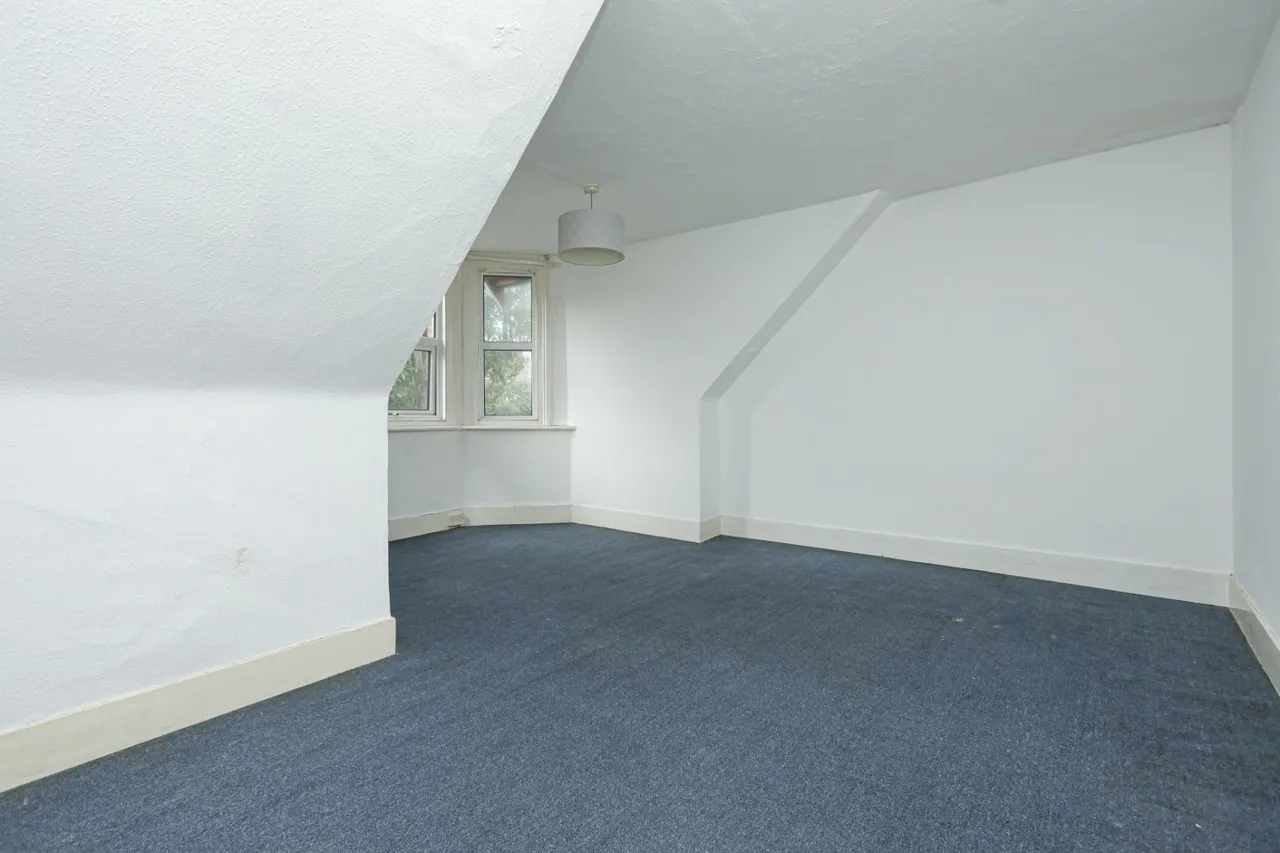 Radnor Park Crescent, Folkestone, CT19, photo 15