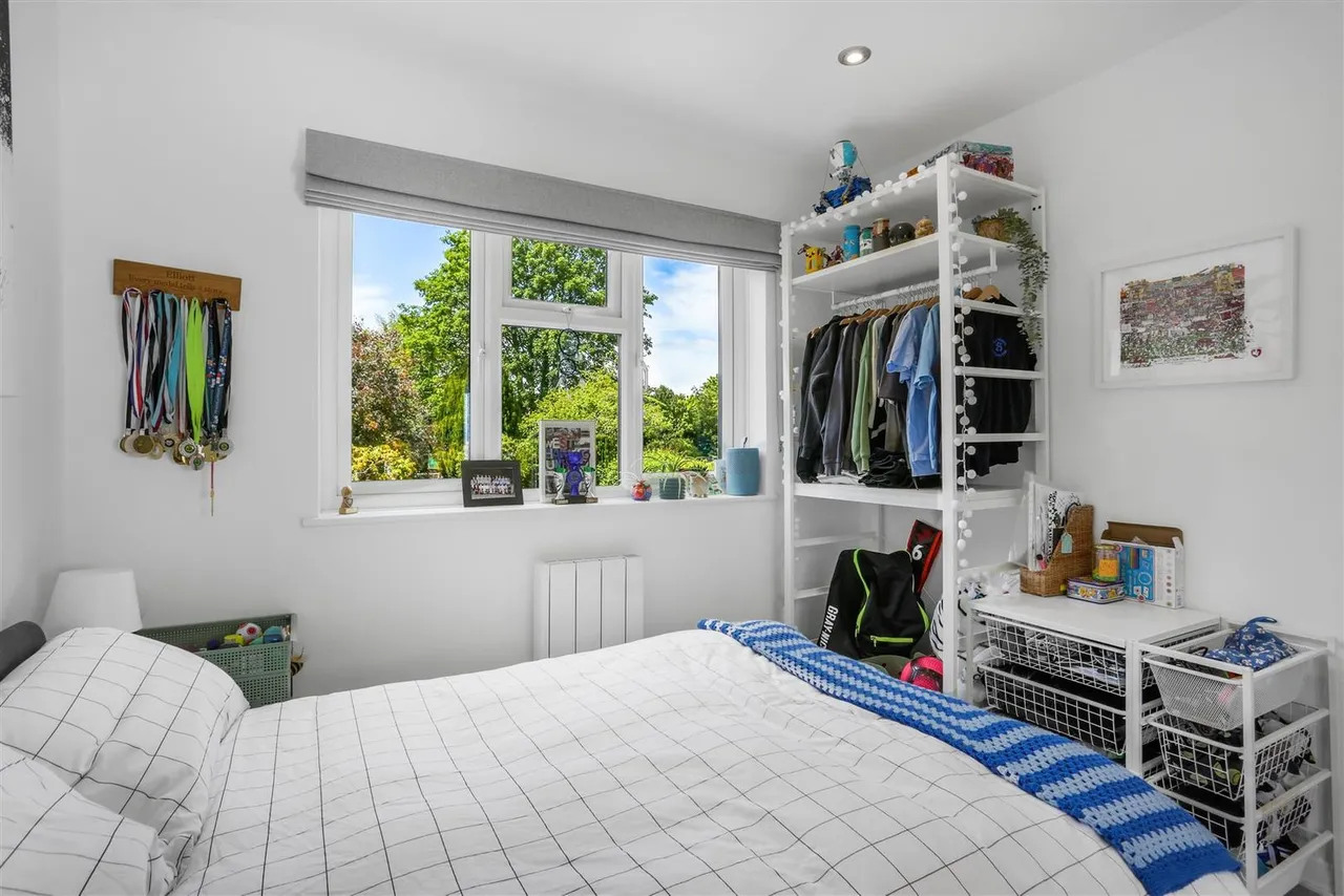 Fairway, Carshalton, SM5 4HS, photo 27