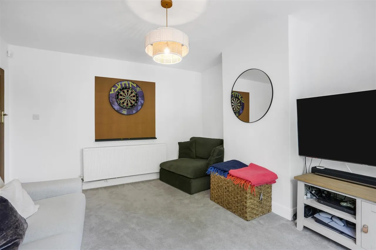 Fairway, Carshalton, SM5 4HS, photo 7