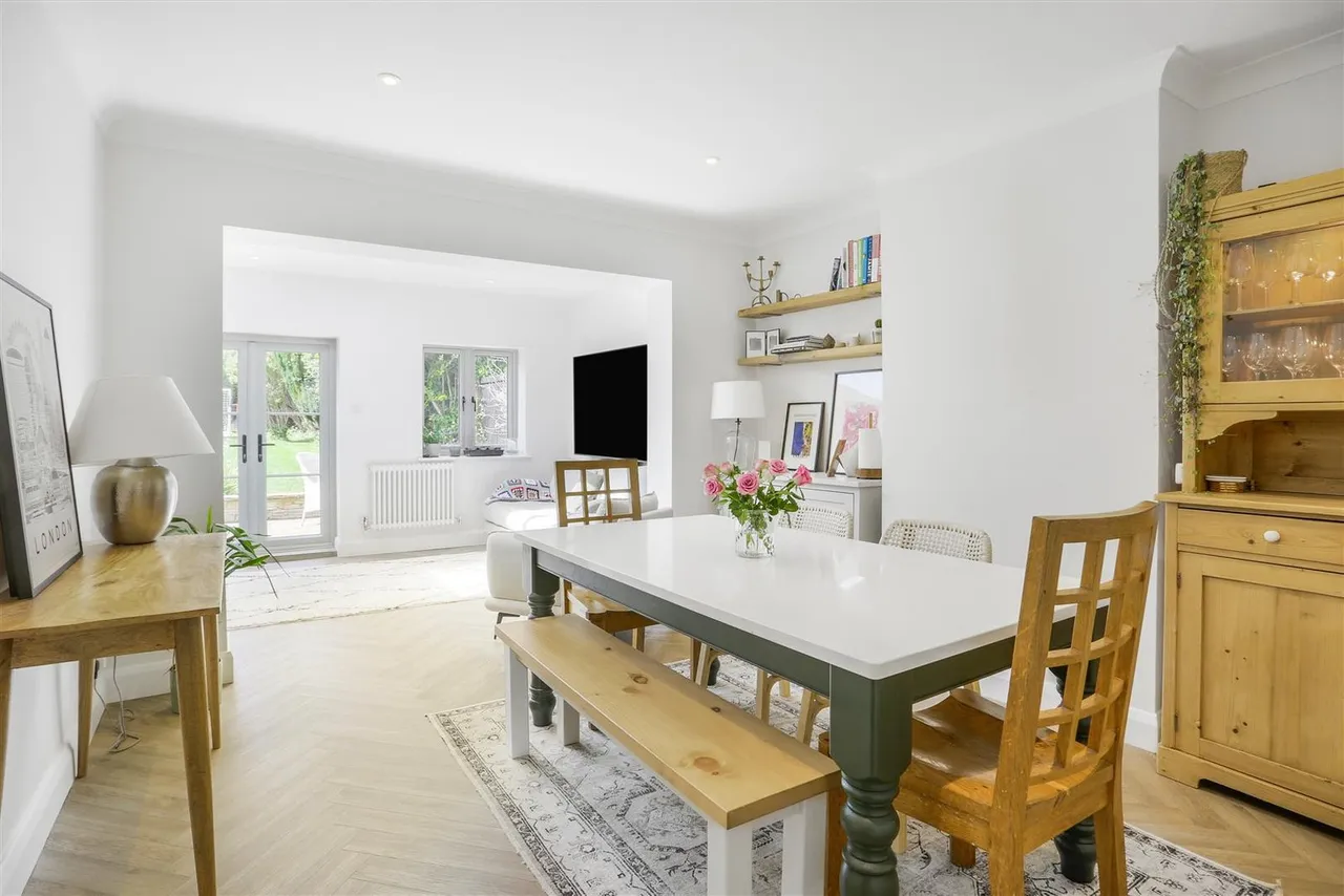Fairway, Carshalton, SM5 4HS, photo 9