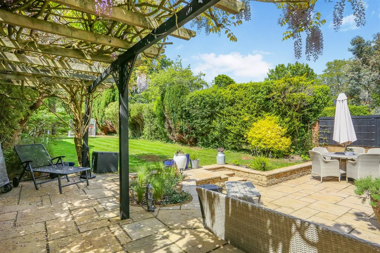 Fairway, Carshalton, SM5 4HS, photo 4