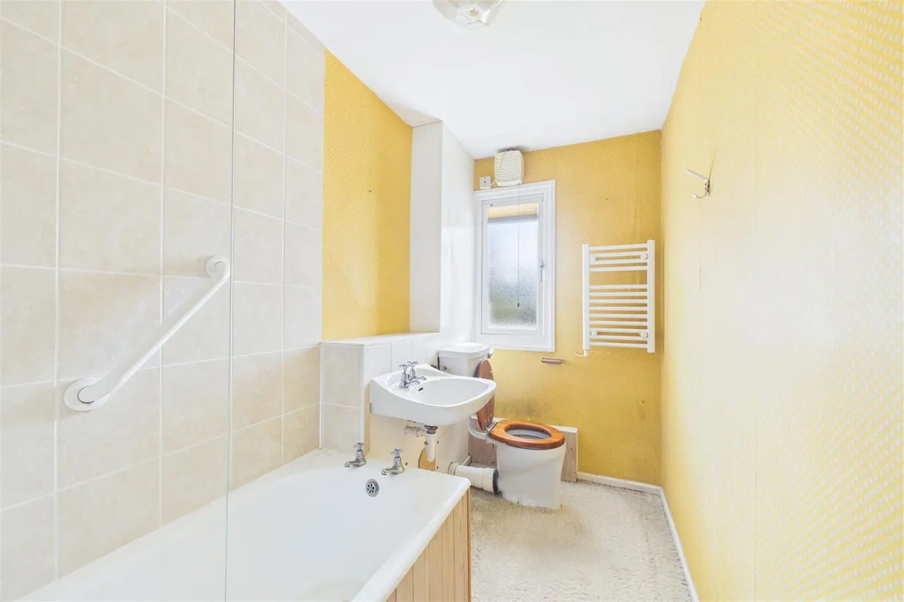 Wellington Place, Frenchay, BS16, photo 18