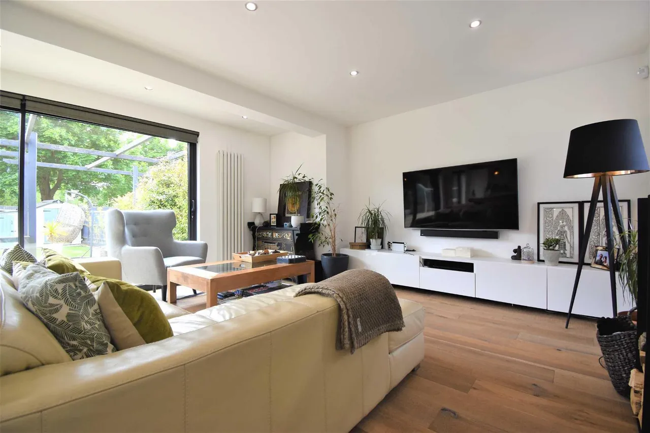 Howletts Lane, Ruislip, Ruislip, HA4 7RZ, photo 5