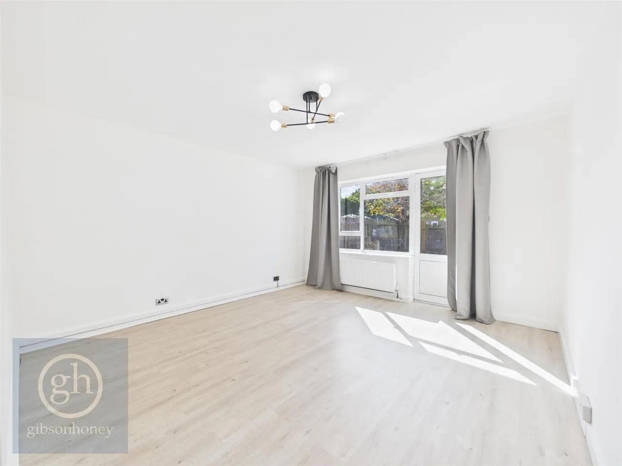 Howletts Lane, Ruislip, HA4, photo 10