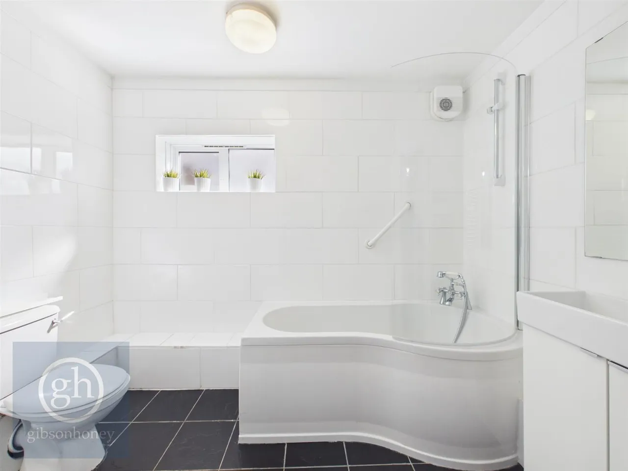 Howletts Lane, Ruislip, HA4, photo 13