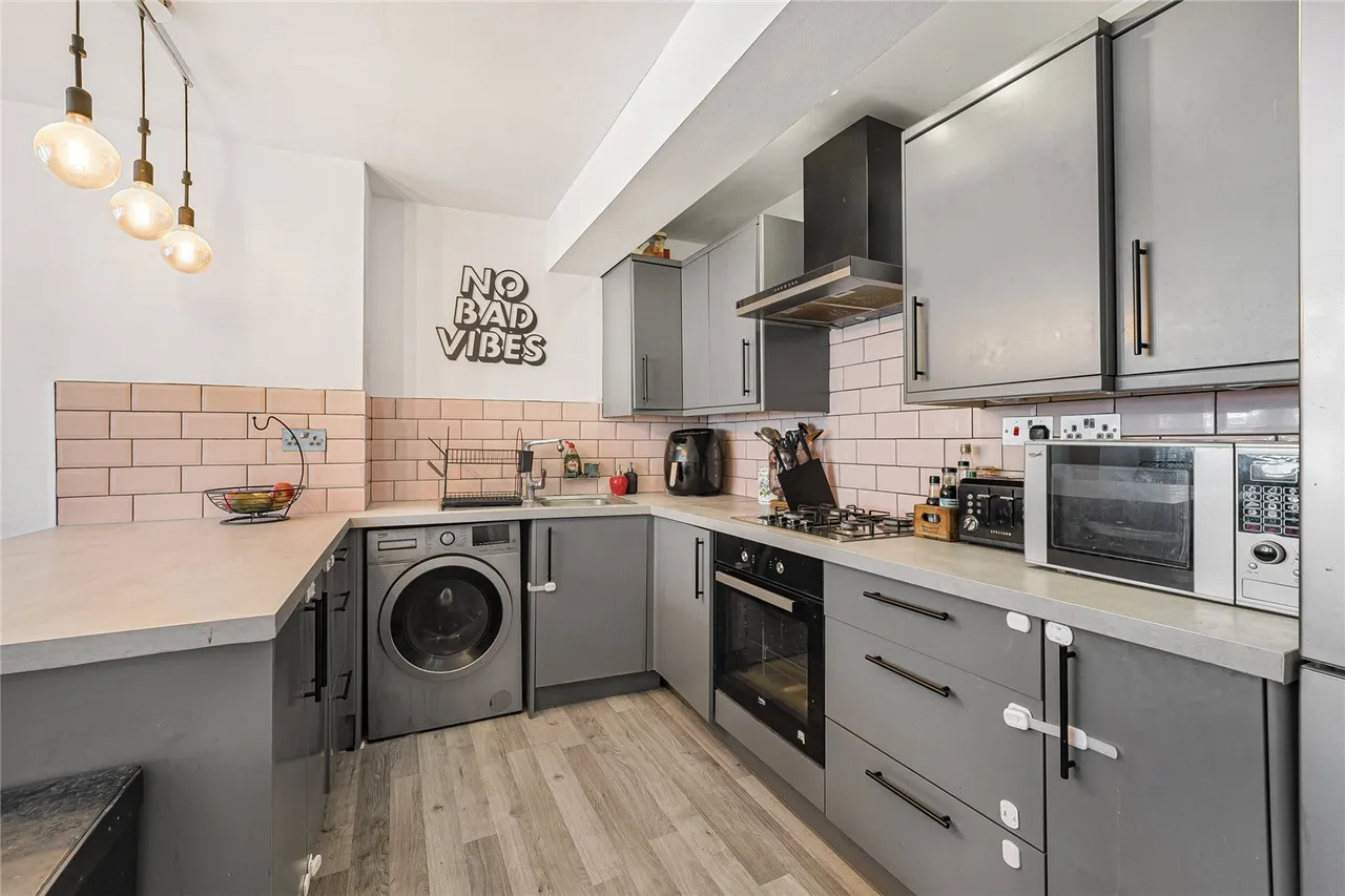 Waverley Road, Plumstead, SE18, photo 2
