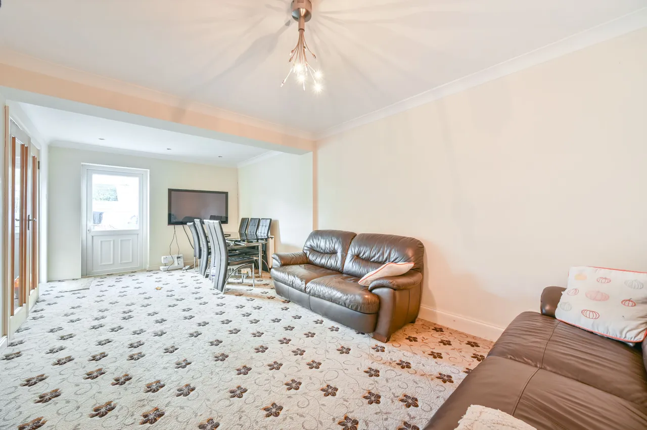 44 Kenwyn Drive, London, photo 4