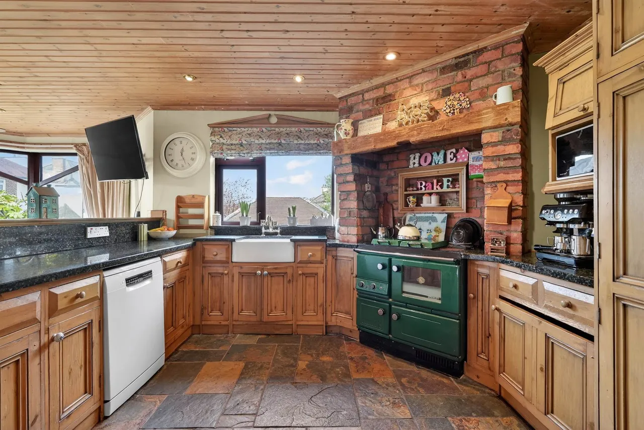 Malone Road, Belfast, BT9, photo 12