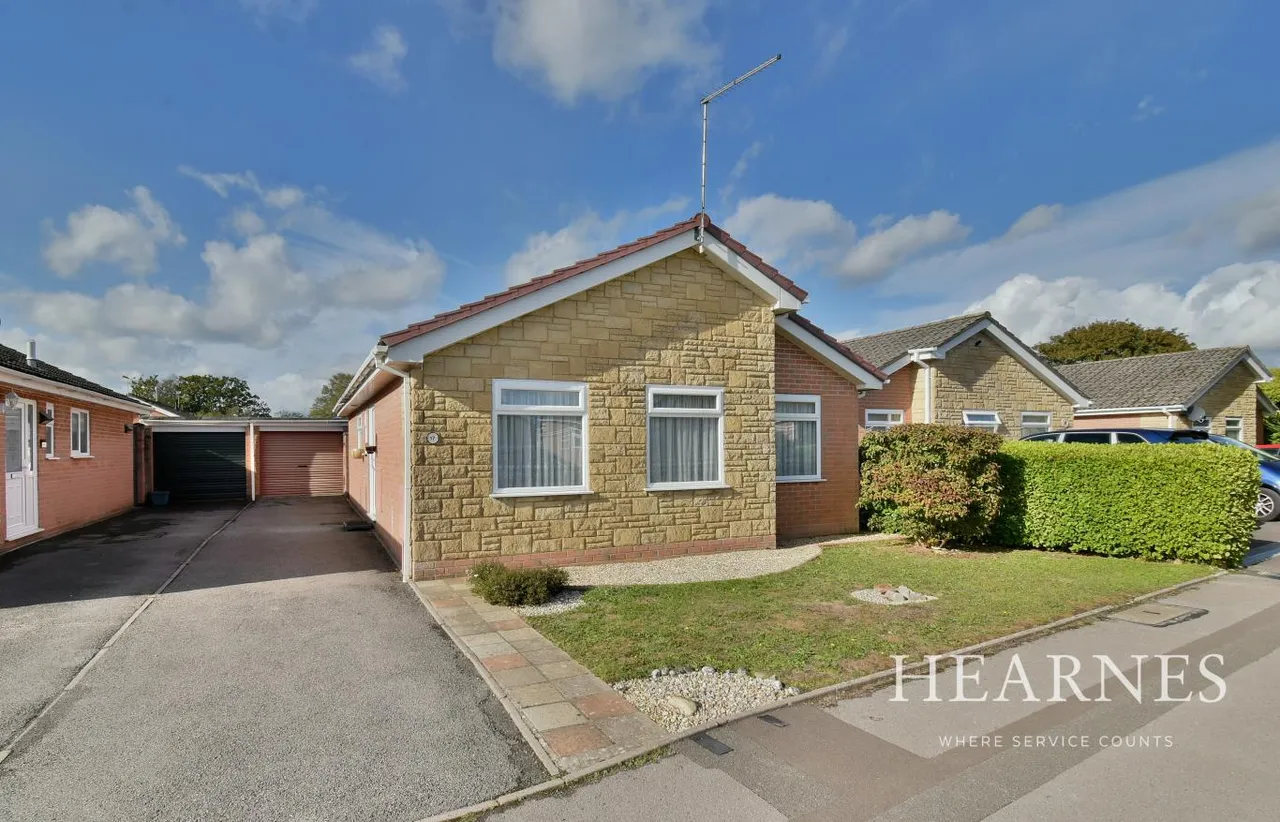 2 bed house for sale, Canterbury Close, BH22