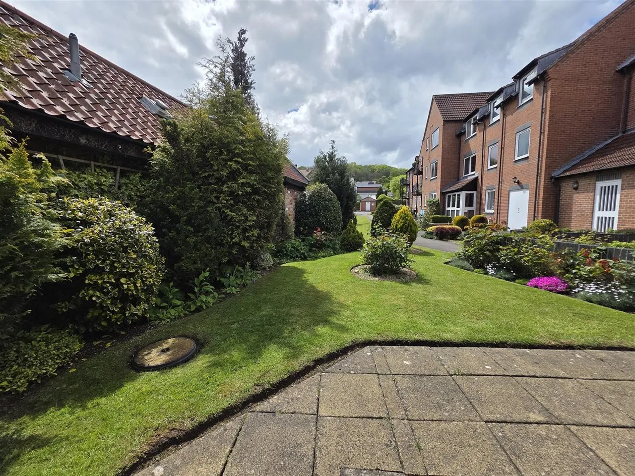 Scalby Road, Scarborough YO12 5QB, photo 18