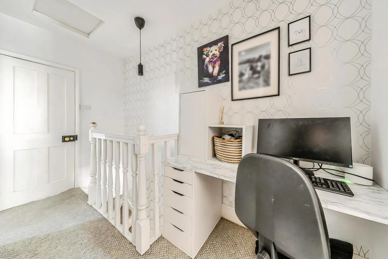 Sarum Hill, Basingstoke, Basingstoke, RG21 8SS, photo 16