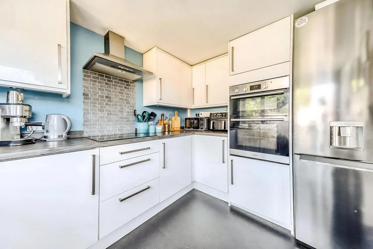 Sarum Hill, Basingstoke, Basingstoke, RG21 8SS, photo 7