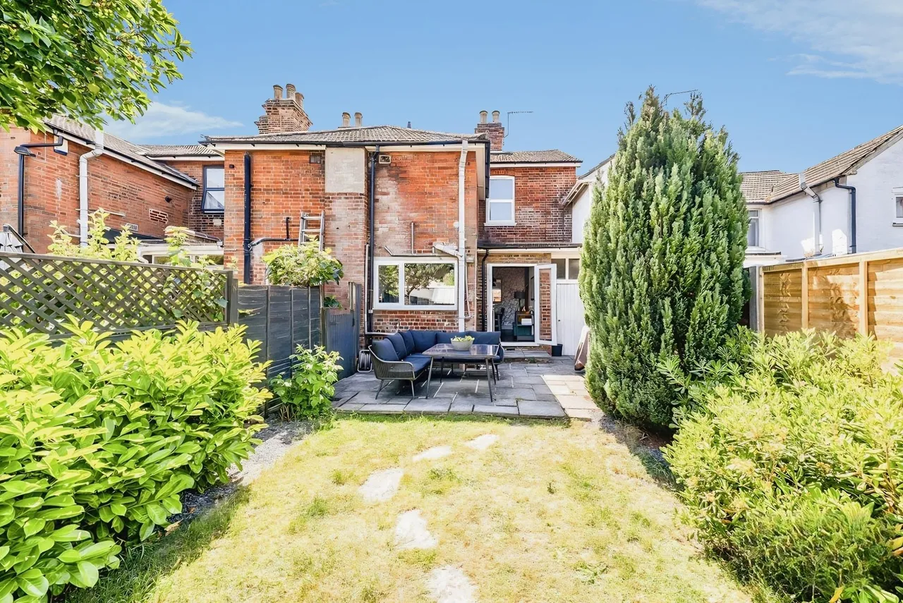 Sarum Hill, Basingstoke, Basingstoke, RG21 8SS, photo 18