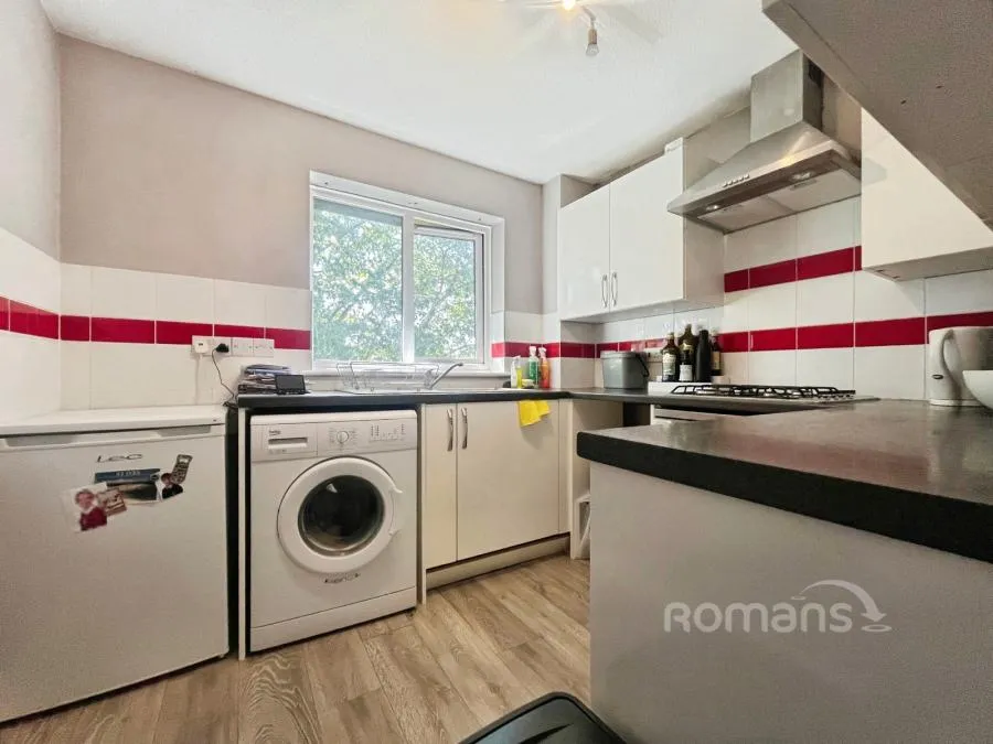 Fairview Gardens, Farnham, GU9, photo 3
