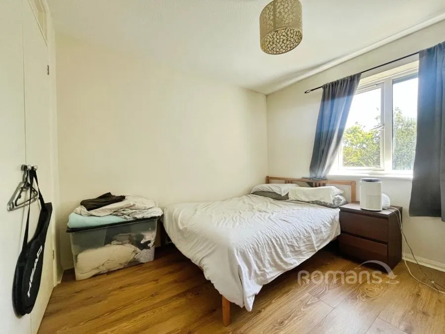 Fairview Gardens, Farnham, GU9, photo 4