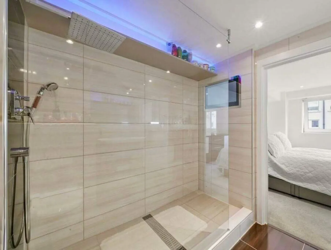 Flat 123, Building 22, Cadogan Road, London, photo 6