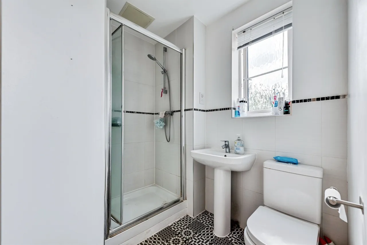 Fenby Place, Swindon, photo 12