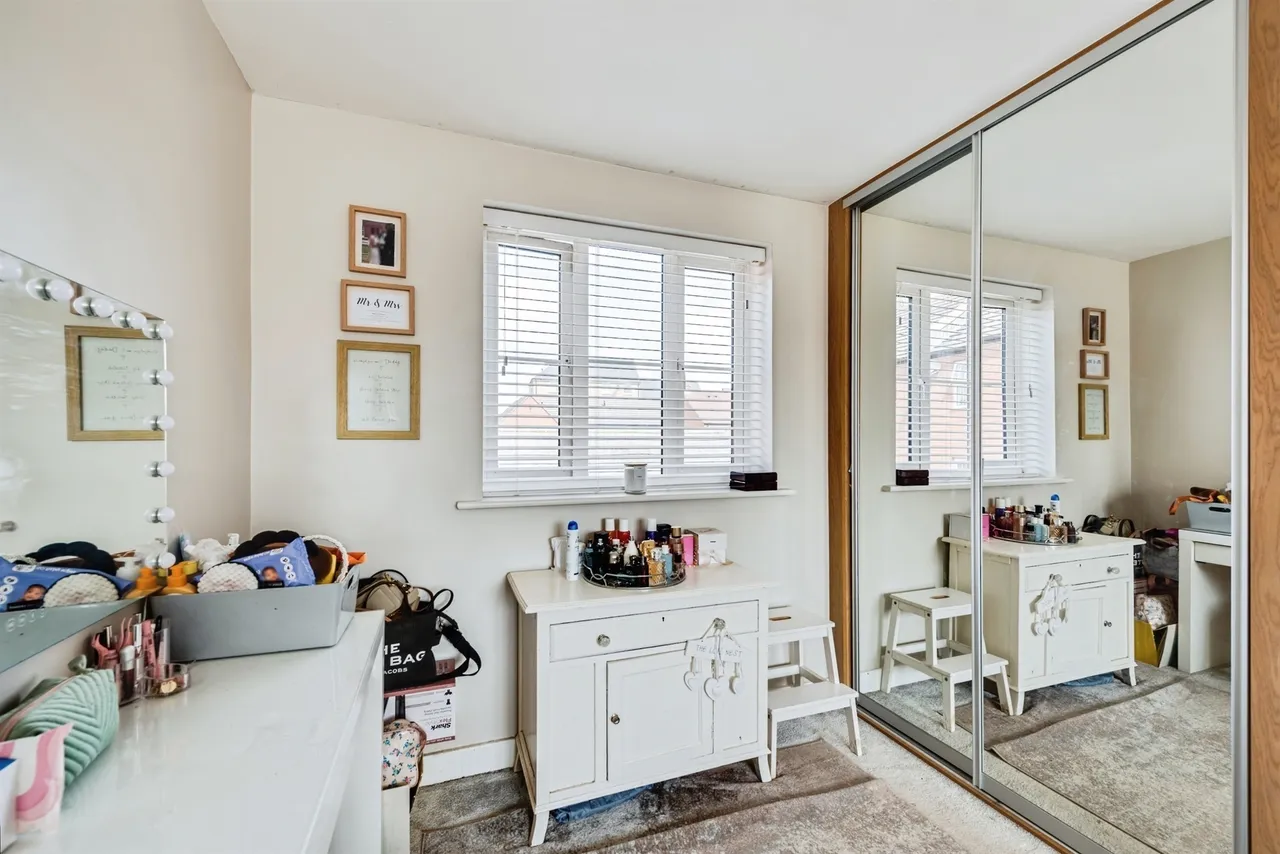 Fenby Place, Swindon, photo 10