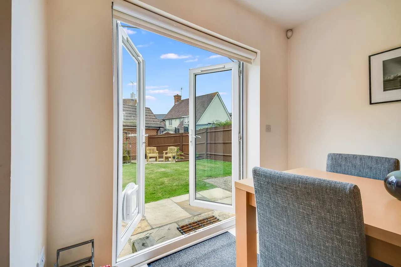 18 Lambourne Chase, Great Baddow, Chelmsford, Essex, CM2 9FF, photo 9