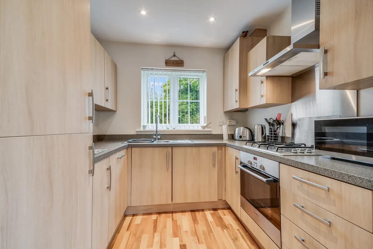 18 Lambourne Chase, Great Baddow, Chelmsford, Essex, CM2 9FF, photo 6